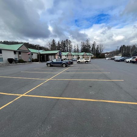 Baymont By Wyndham Bartonsville Poconos Eksteriør billede