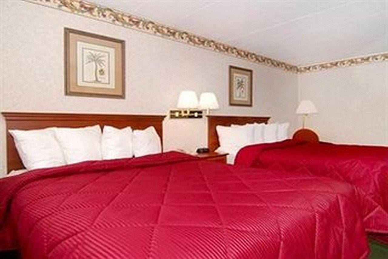 Baymont By Wyndham Bartonsville Poconos Eksteriør billede