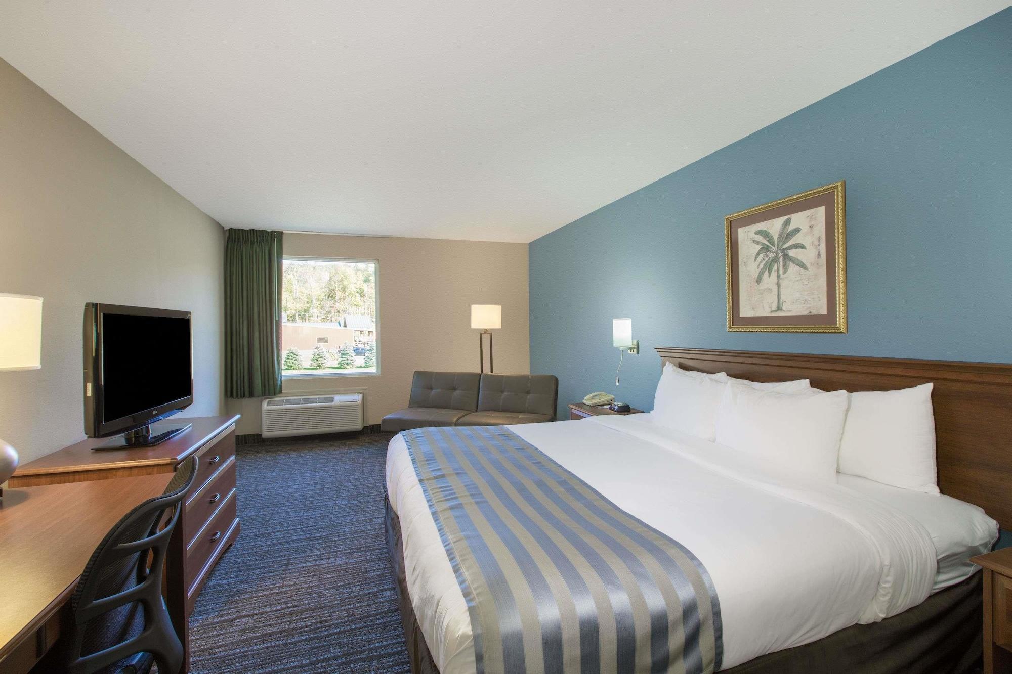 Baymont By Wyndham Bartonsville Poconos Eksteriør billede