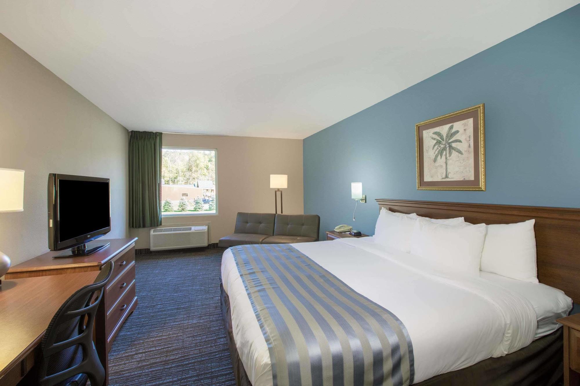 Baymont By Wyndham Bartonsville Poconos Eksteriør billede