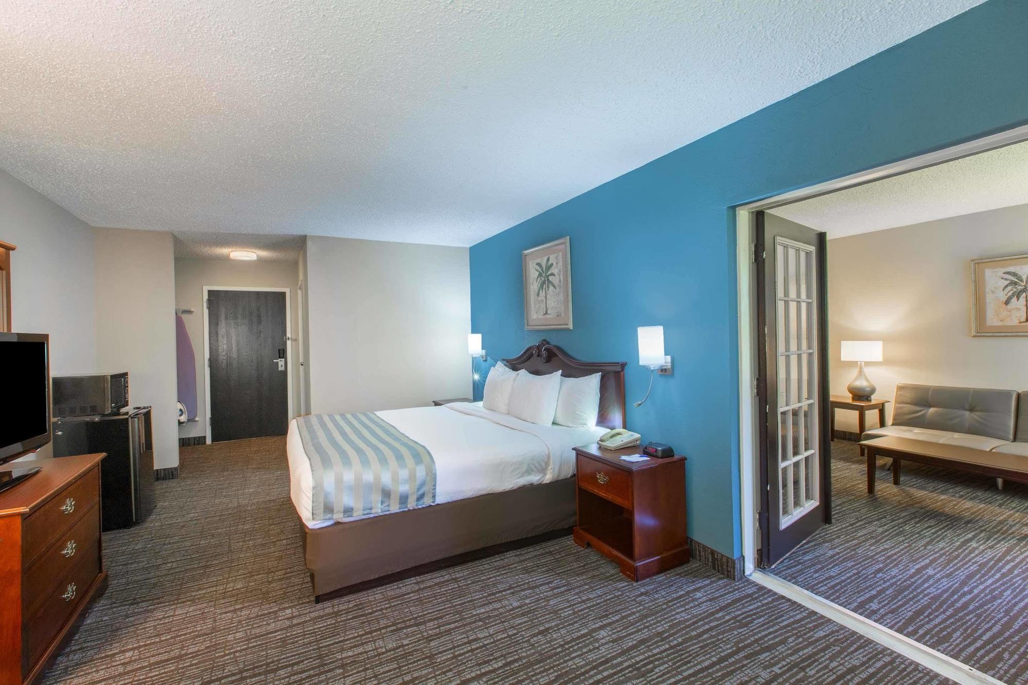 Baymont By Wyndham Bartonsville Poconos Eksteriør billede